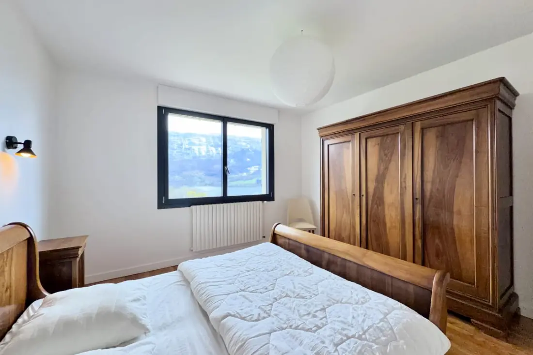 Belle Villa Sur Les Coteaux Du Lac D'aiguebelette!