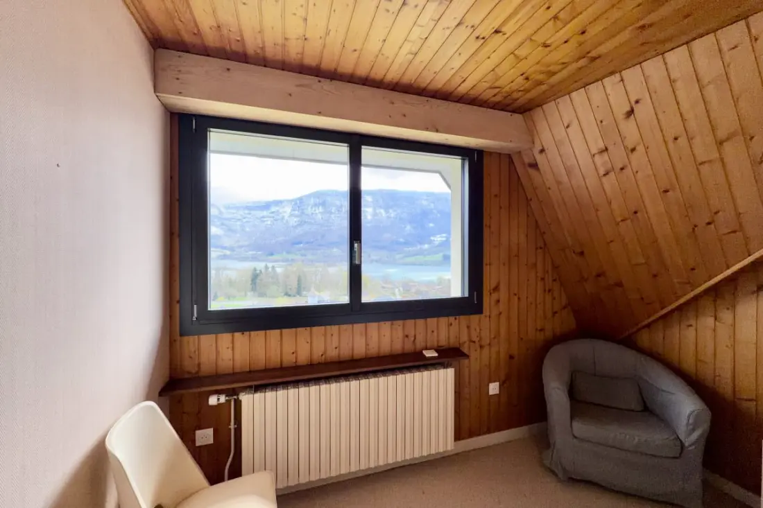 Belle Villa Sur Les Coteaux Du Lac D'aiguebelette!