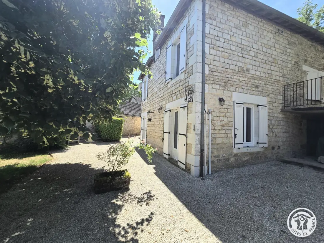 Maison de Vacances Coly-Saint-Amand 2
