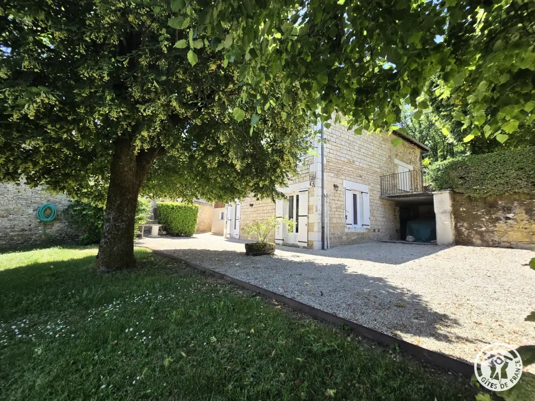 Maison de Vacances Coly-Saint-Amand 2