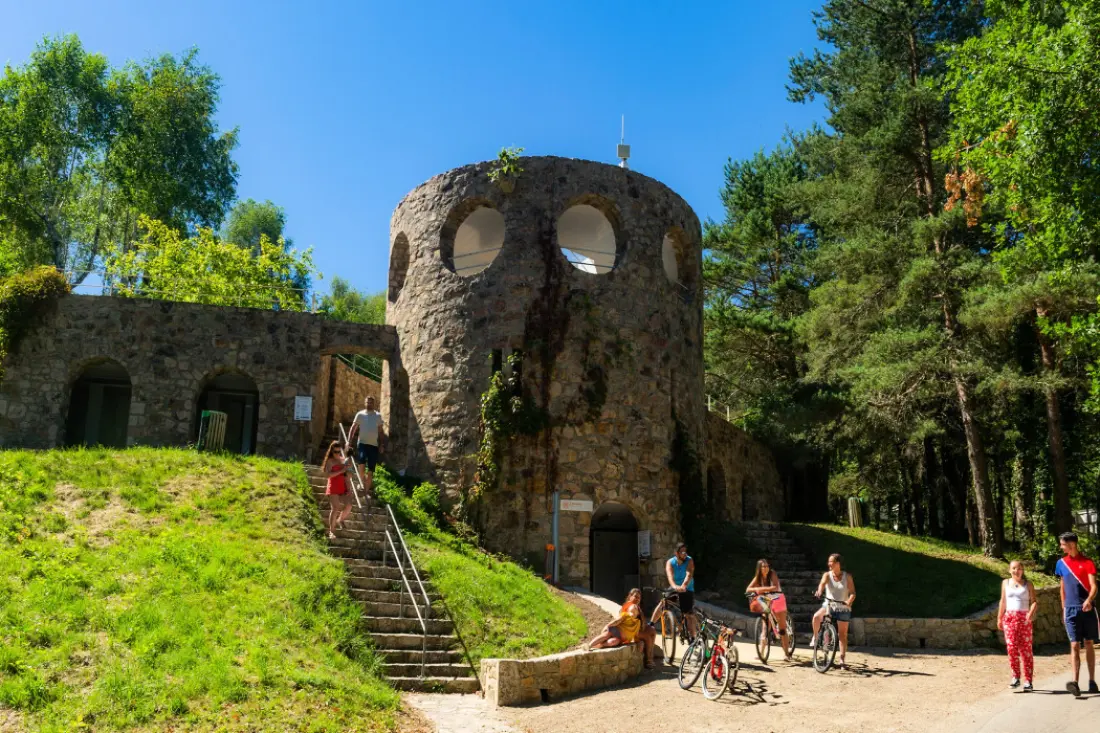 Camping Domaine des Tours
