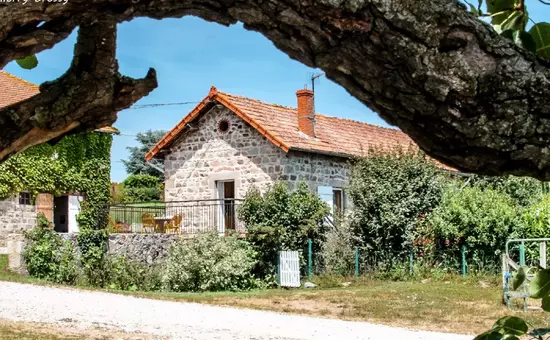 Maison de Vacances SAINT-ANDRE-D'APCHON 3