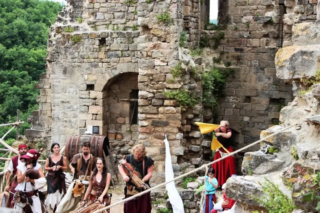 Flower Camping les Gorges de l'Aveyron 4 étoiles★★★★