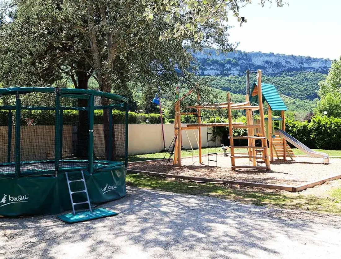 Flower Camping les Gorges de l'Aveyron 4 étoiles★★★★
