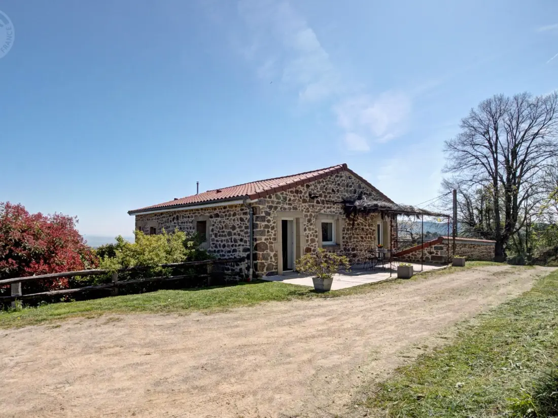 Maison de Vacances SAINT-APPOLINARD 2