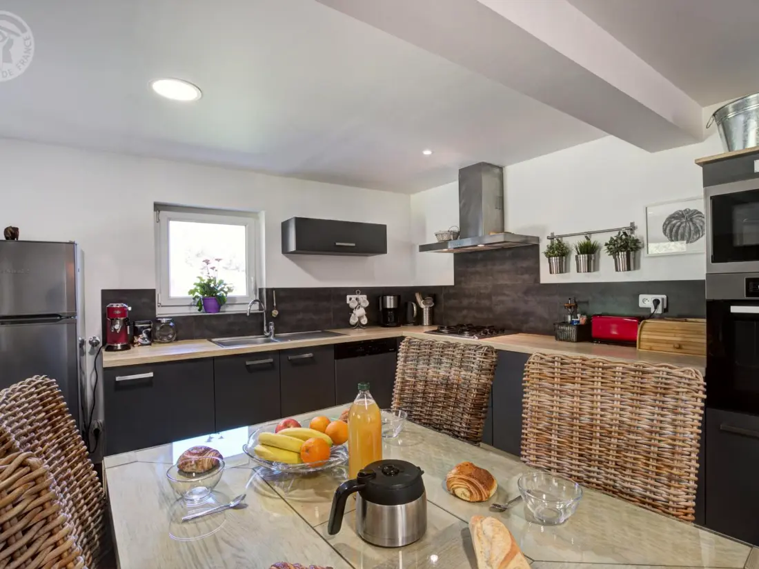 Maison de Vacances SAINT-APPOLINARD 2