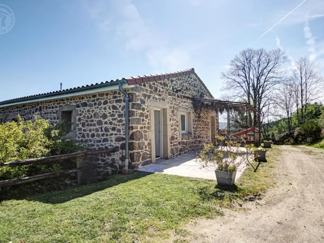 Maison de Vacances SAINT-APPOLINARD 2