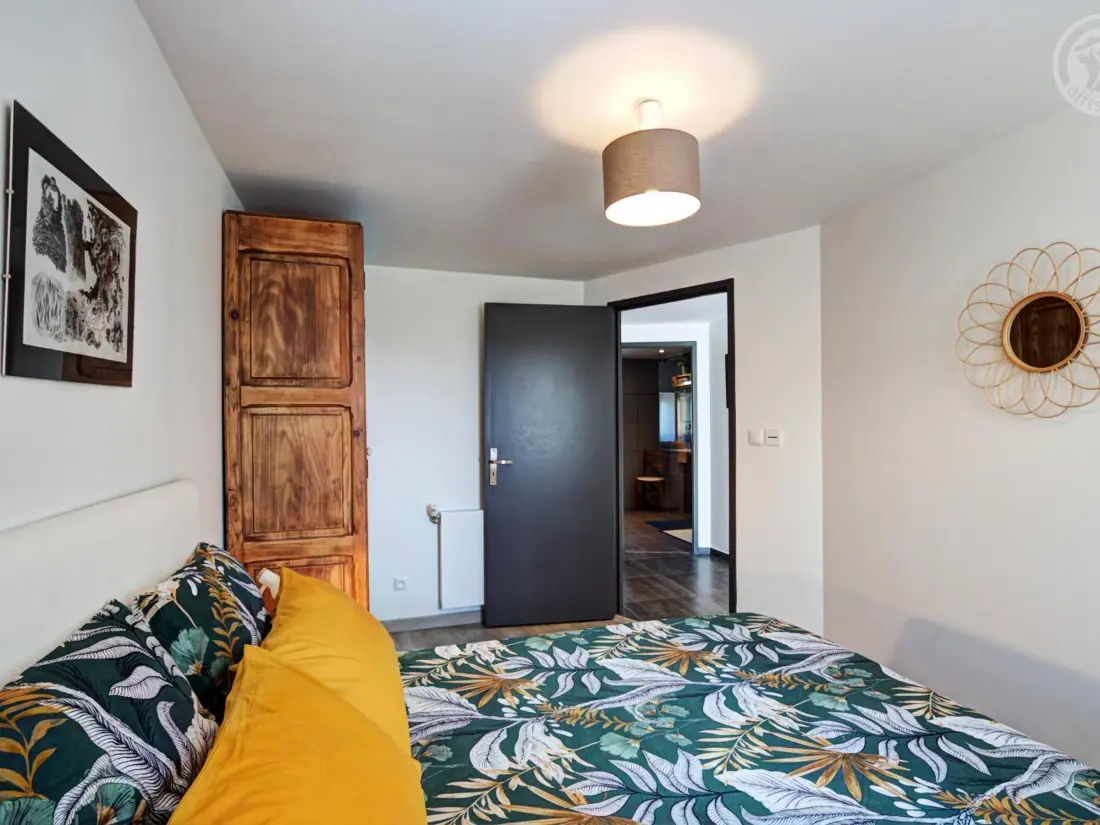 Maison de Vacances SAINT-APPOLINARD 2