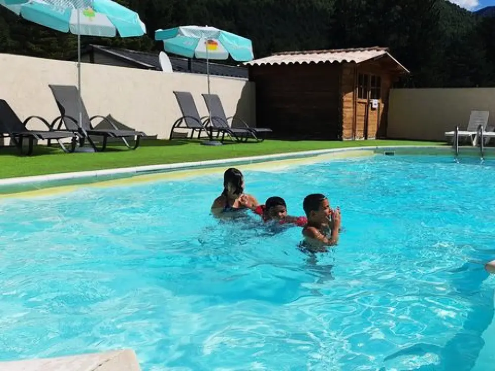 Camping Tikayan La Pinatelle 2 étoiles★★