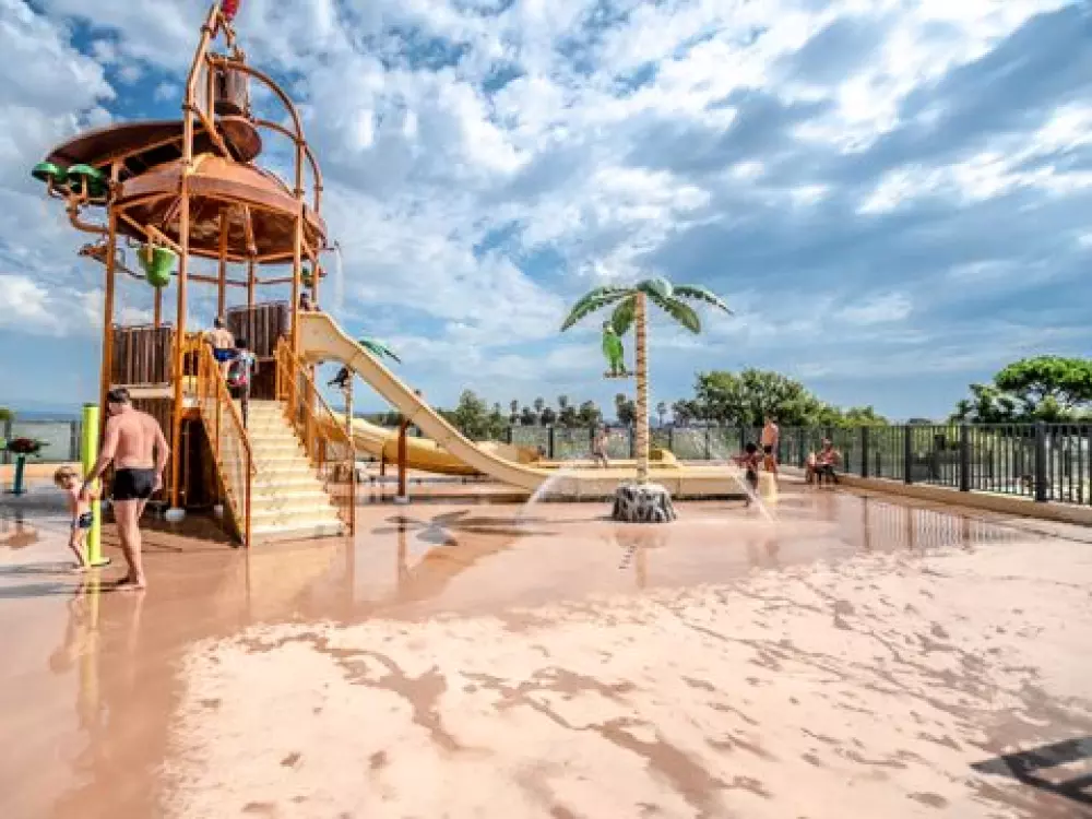 Camping De Saint Aygulf Plage 4 étoiles★★★★