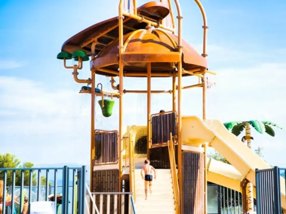 Camping De Saint Aygulf Plage 4 étoiles★★★★