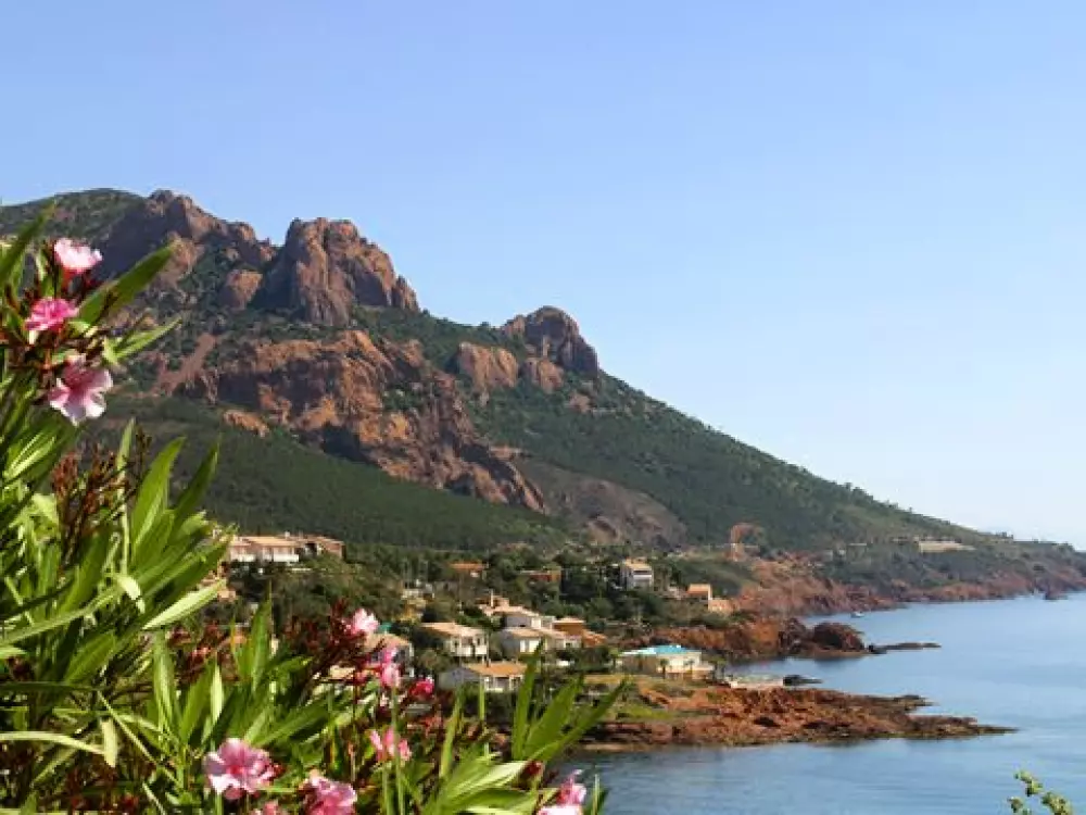 Camping De Saint Aygulf Plage 4 étoiles★★★★