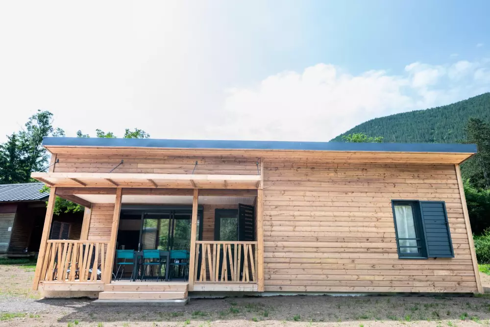 Gîte Chalet 6/8 pers. - camping les berges du bramont 2 étoiles