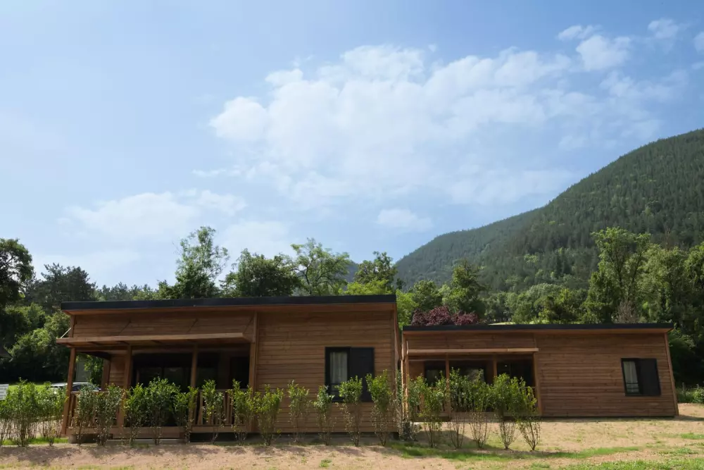 Gîte Chalet 6/8 pers. - camping les berges du bramont 2 étoiles