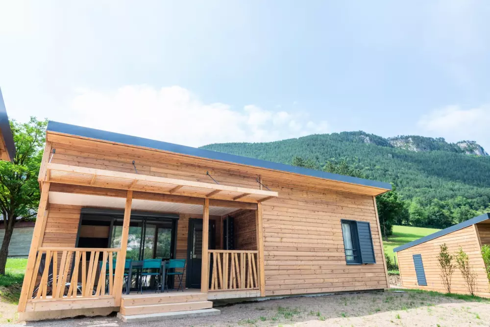 Gîte Chalet 6/8 pers. - camping les berges du bramont 2 étoiles