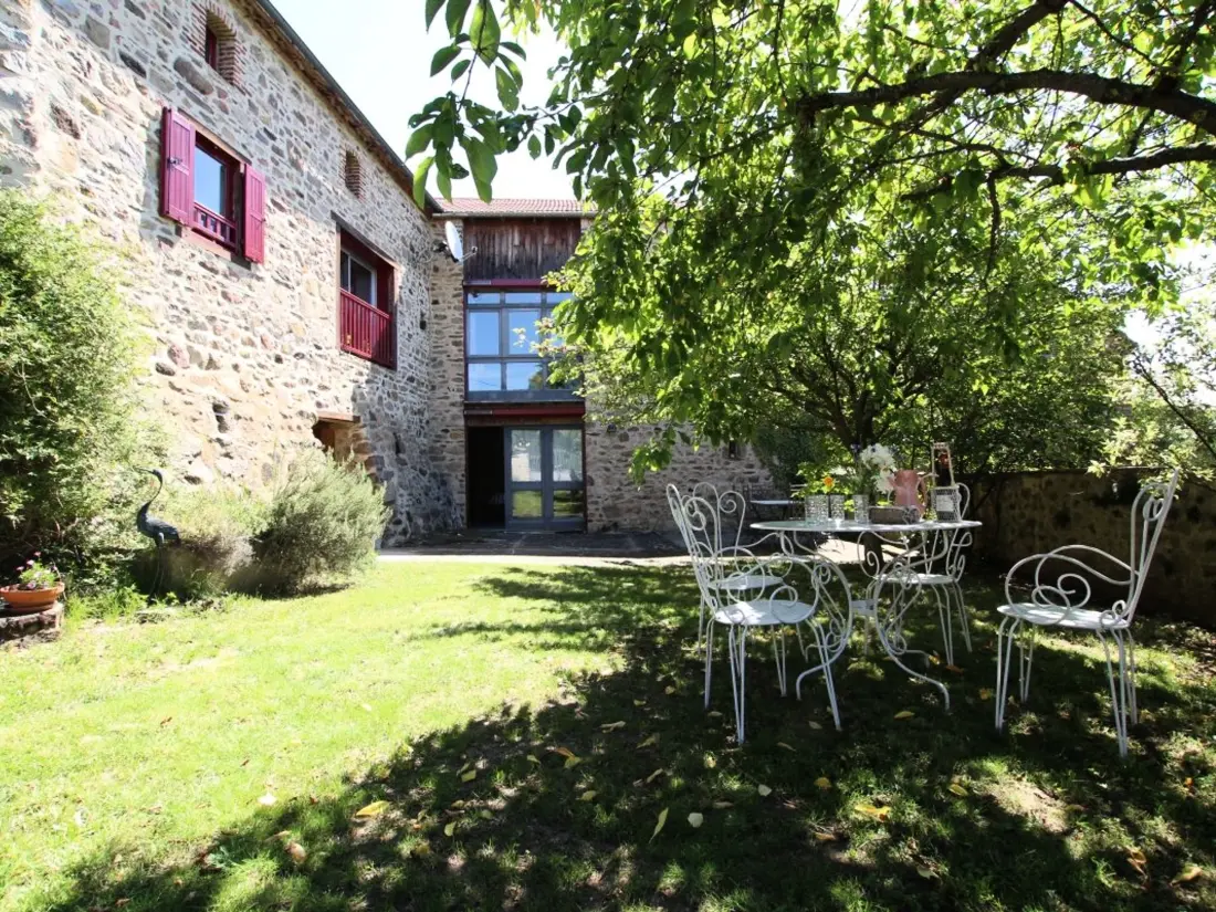 Maison de Vacances Saint-Beauzire 3