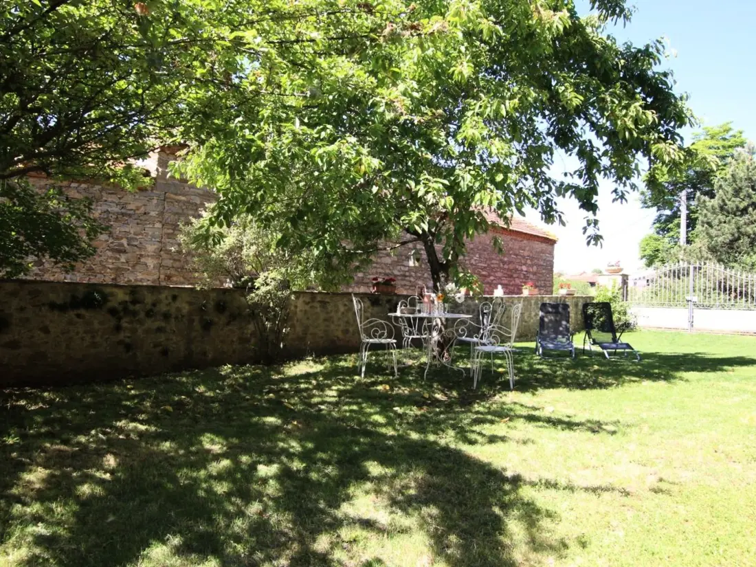 Maison de Vacances Saint-Beauzire 3