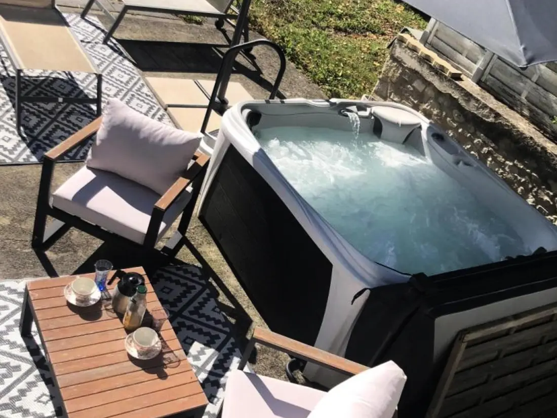 Maison de Vacances Saint-Bonnet-de-Rochefort 4