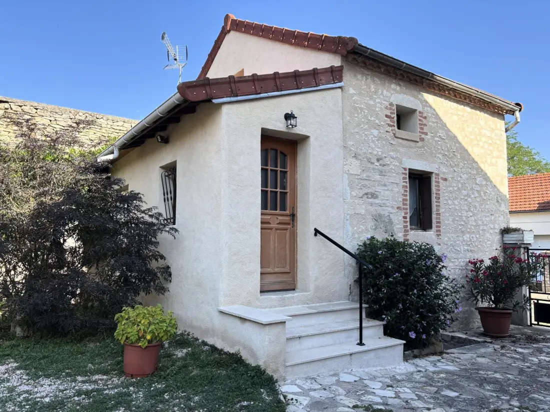 Maison de Vacances Saint-Bonnet-de-Rochefort 4