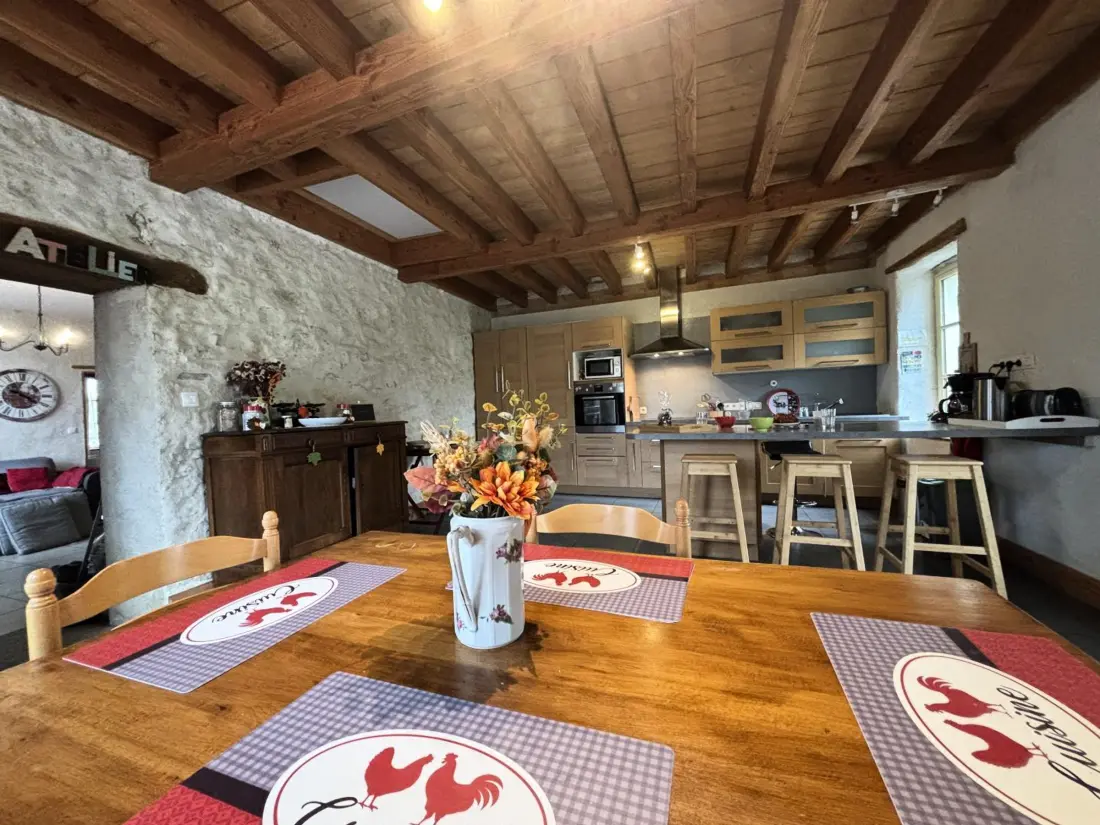 Maison de Vacances Saint-Bonnet-de-Rochefort