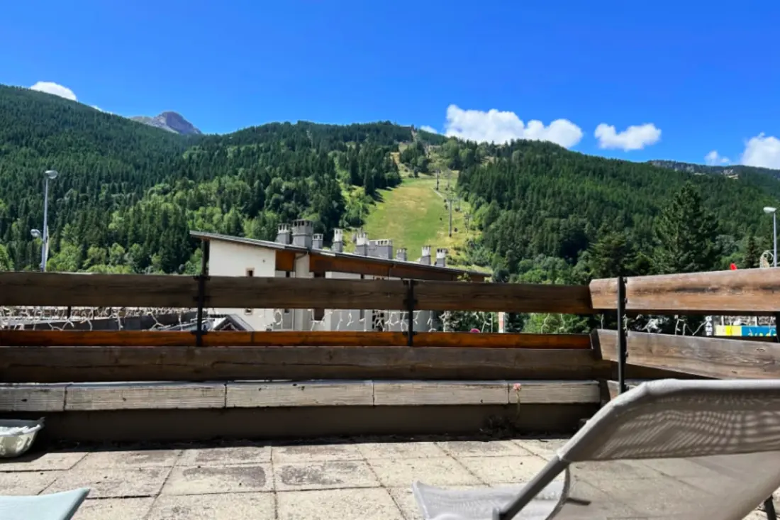 Appt Montagnard Avec Terrasse
