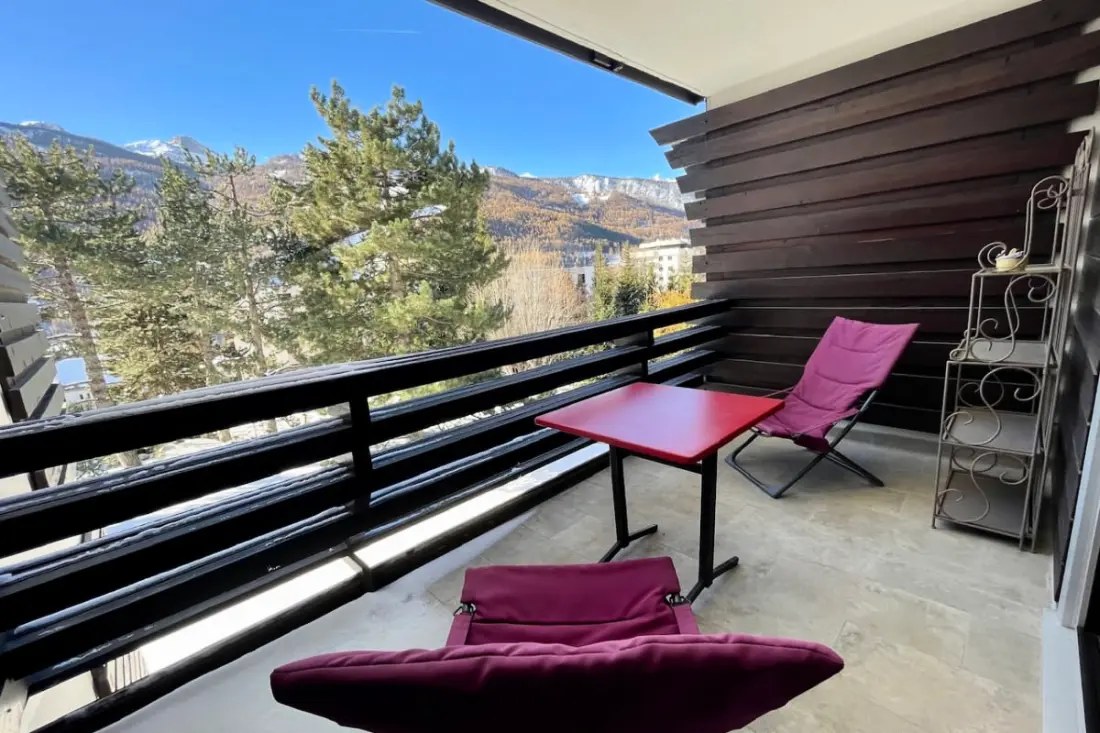 Cosy T2 Avec Terrasse Ensoleillée à Saint-chaffrey