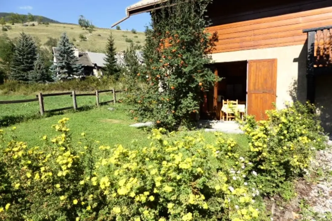 Petit Chalet Duplex Avec Jardin