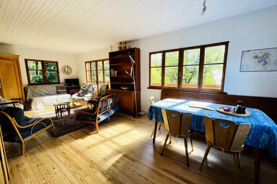 Chalet Familial Avec Jardin à Saint Chaffrey