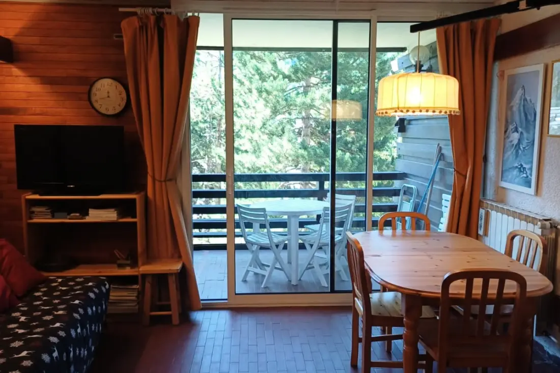 Studio Lumineux Avec Balcon Et Vue Montagne