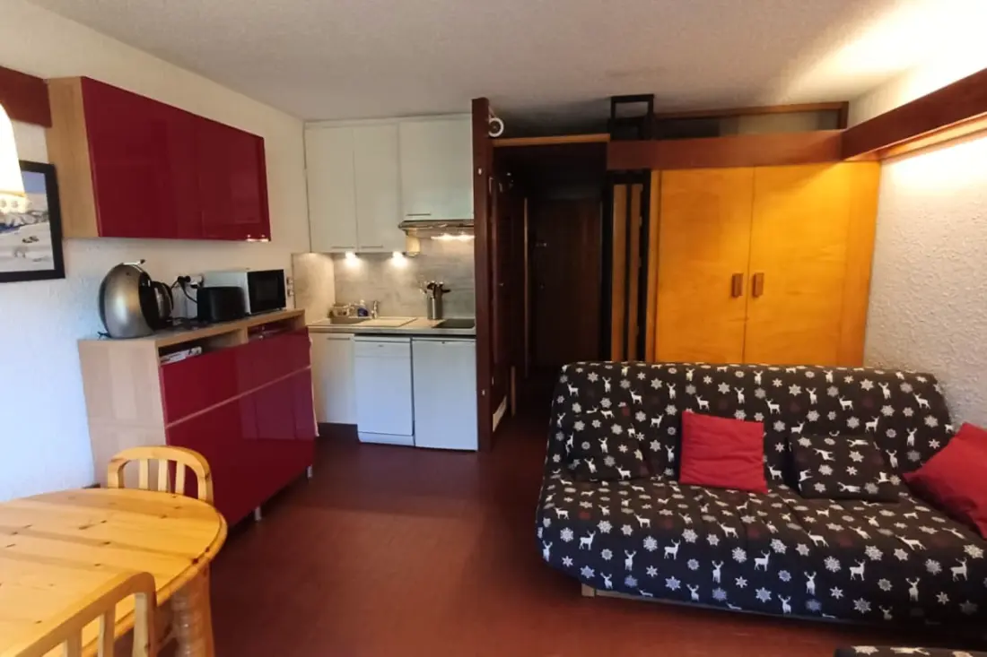 Studio Lumineux Avec Balcon Et Vue Montagne