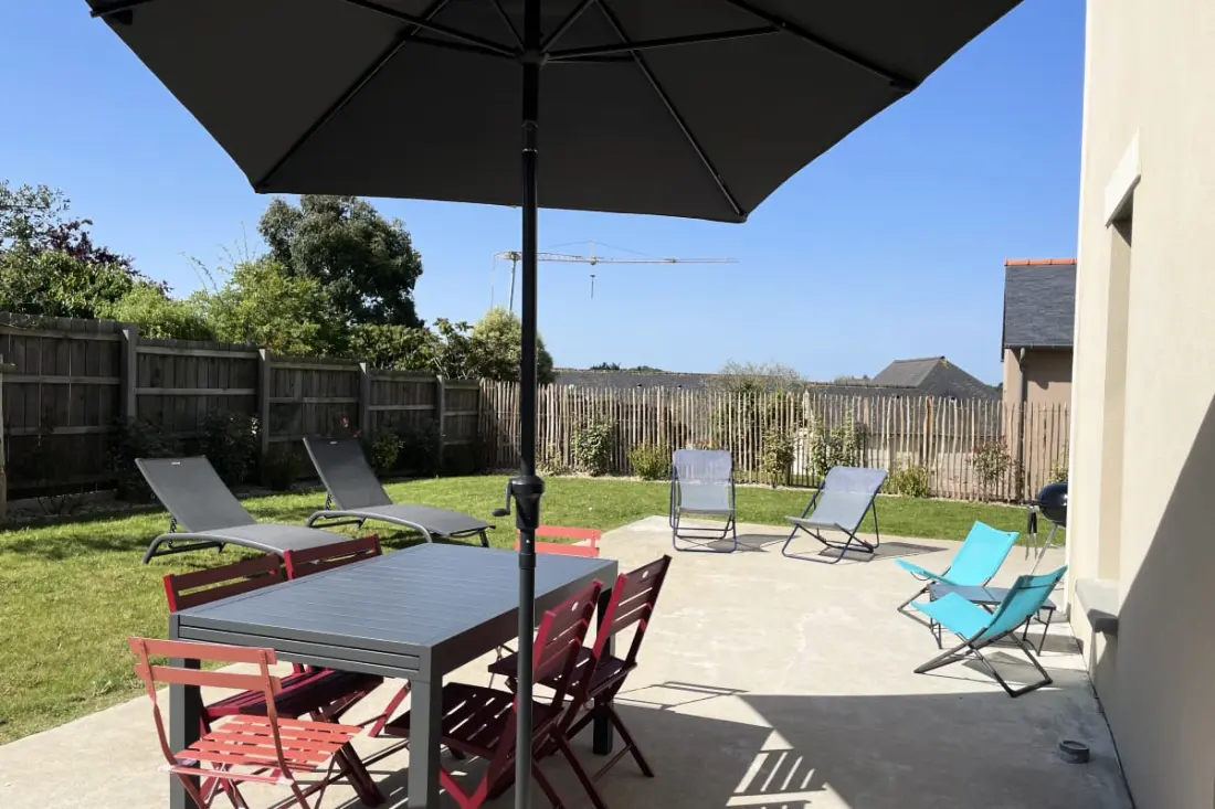 Superbe Maison Avec Jardin - Saint-coulomb