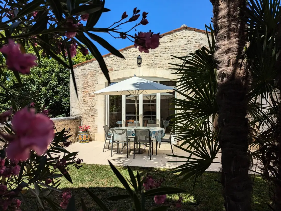 Maison de Vacances Saint-Cybardeaux 2