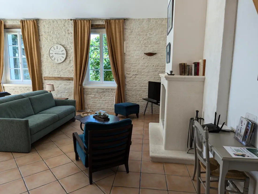 Maison de Vacances Saint-Cybardeaux 2