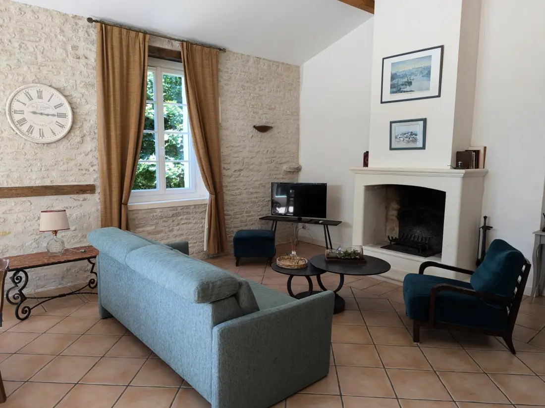 Maison de Vacances Saint-Cybardeaux 2