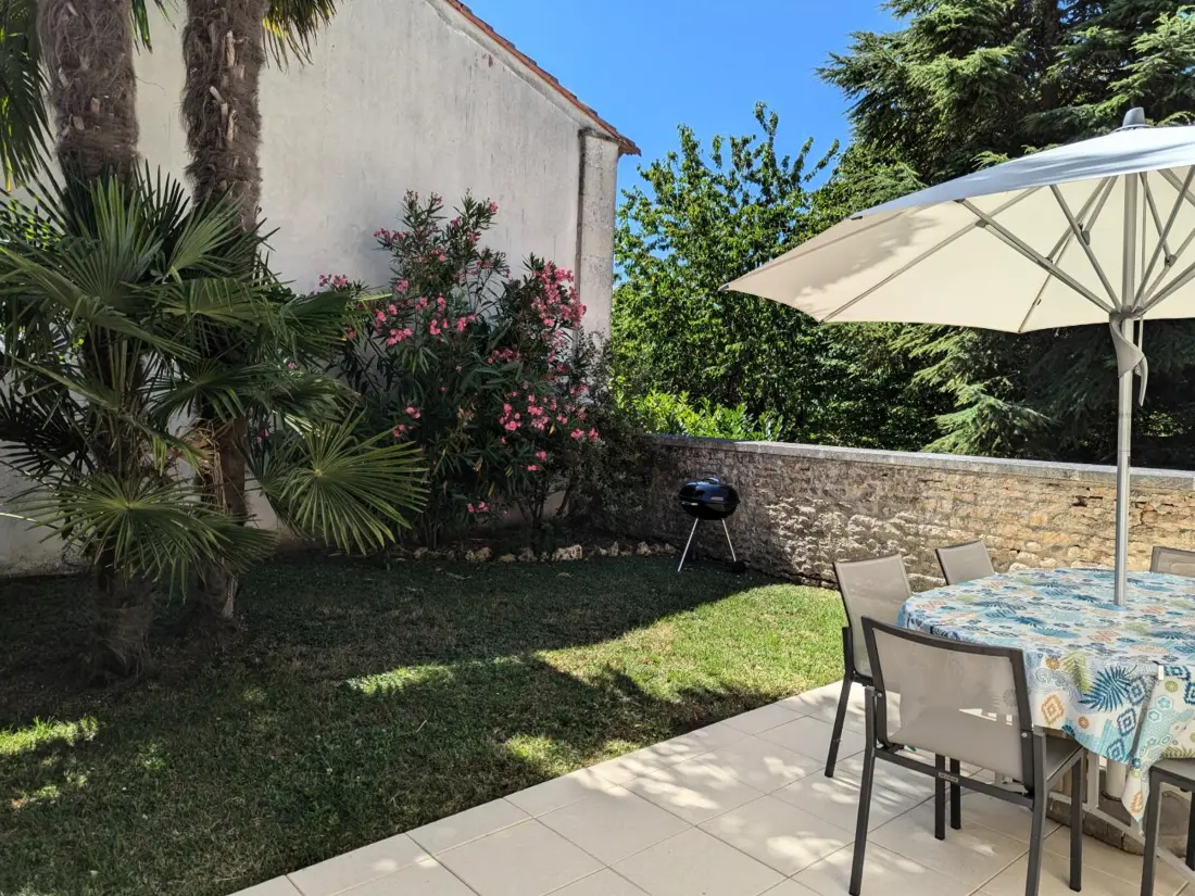 Maison de Vacances Saint-Cybardeaux 2