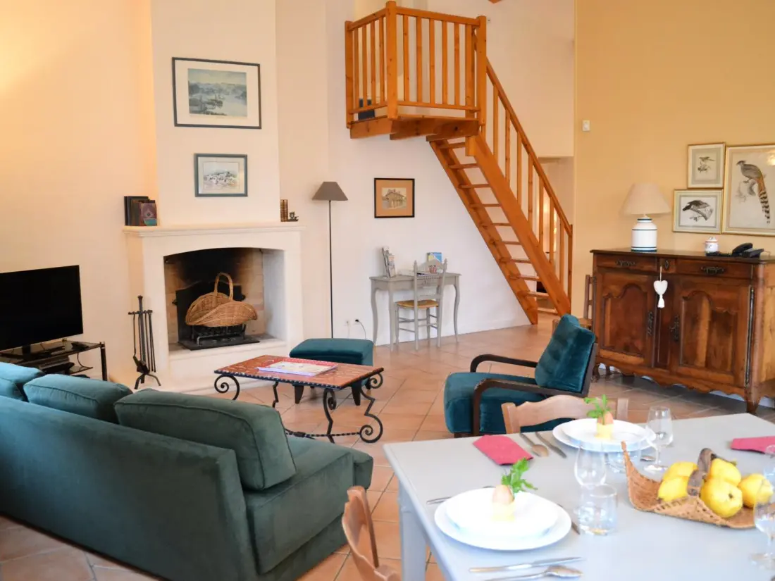 Maison de Vacances Saint-Cybardeaux 2