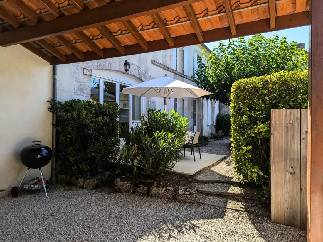 Maison de Vacances Saint-Cybardeaux 3