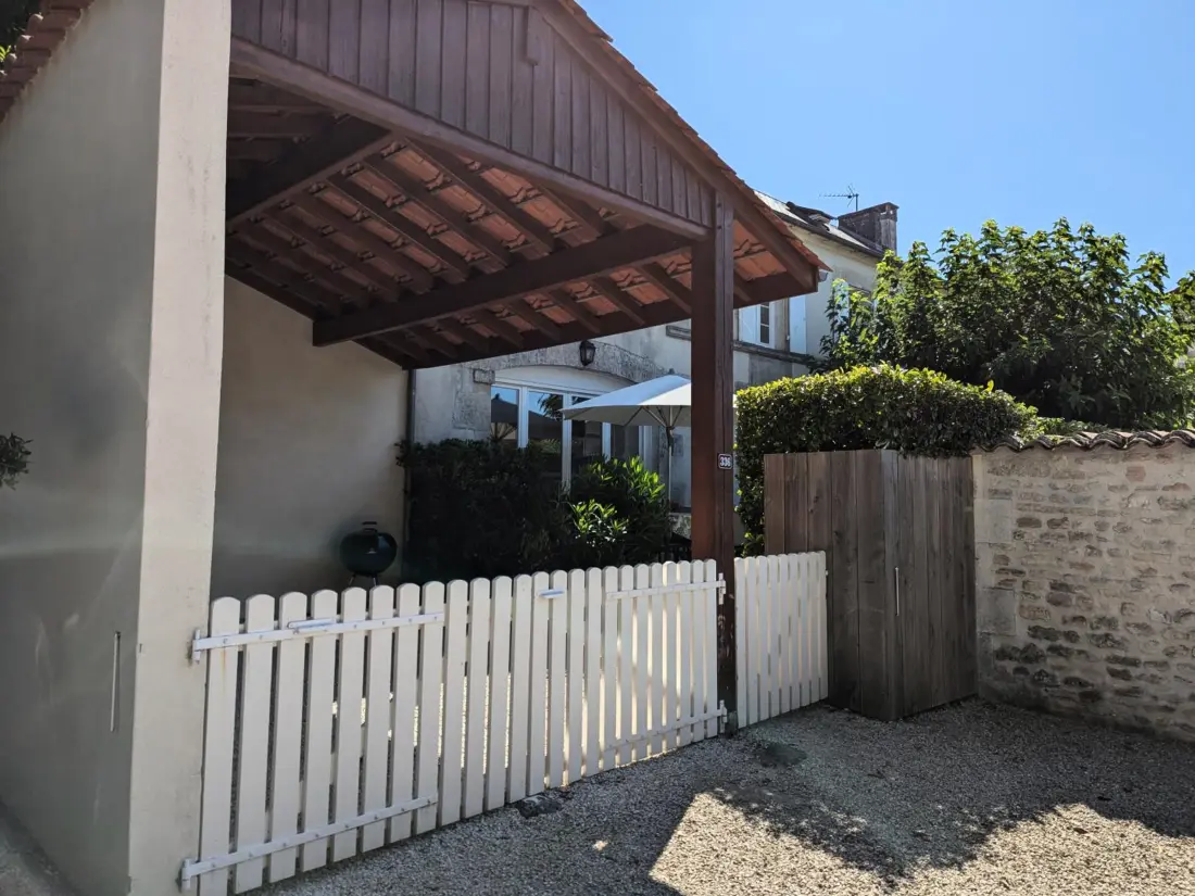 Maison de Vacances Saint-Cybardeaux 3