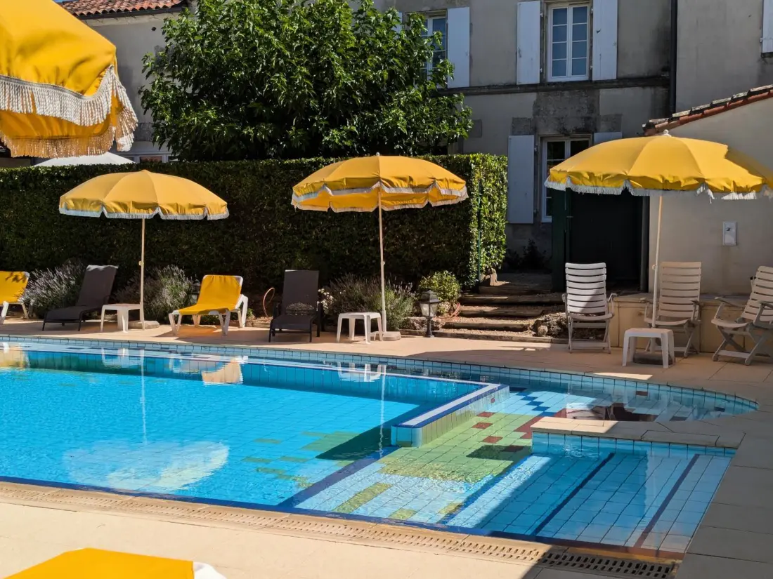 Maison de Vacances Saint-Cybardeaux 3