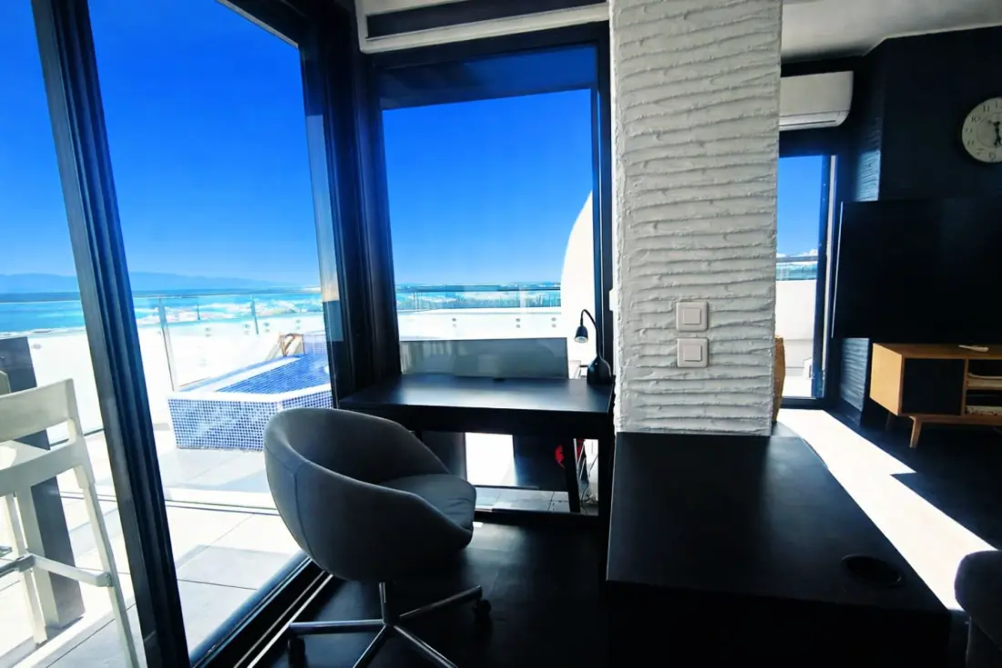 Appartement Avec Terrasse à Saint-cyprien