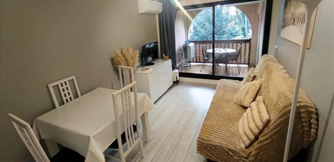 Appartement Paisible Avec Piscine à Saint-cyprien