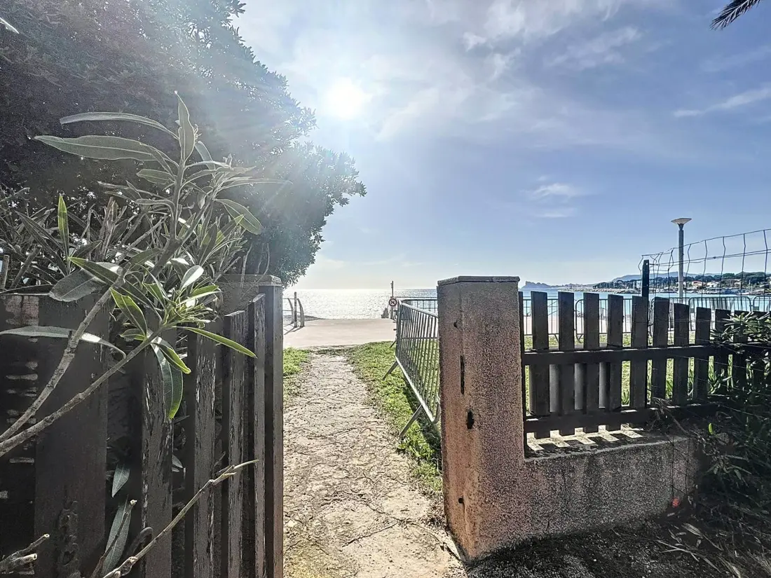Location de Vacances Saint-Cyr-sur-Mer 41