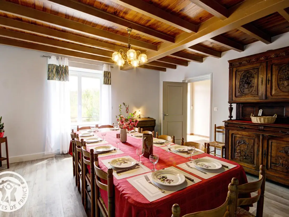 Maison de Vacances SAINT-DIDIER-SUR-ROCHEFORT 2