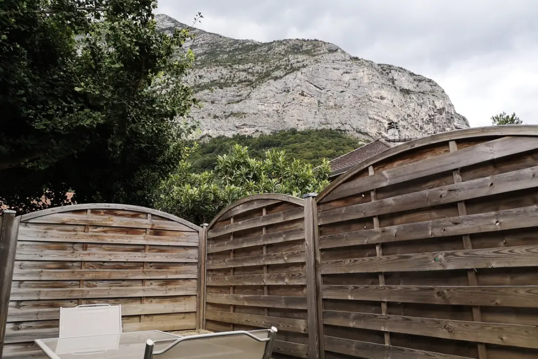 | La Maisonnette Des 3 Ponts 🏡 | Terrasse