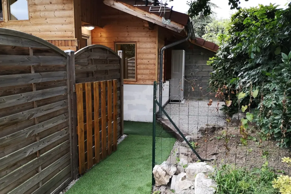 | La Maisonnette Des 3 Ponts 🏡 | Terrasse