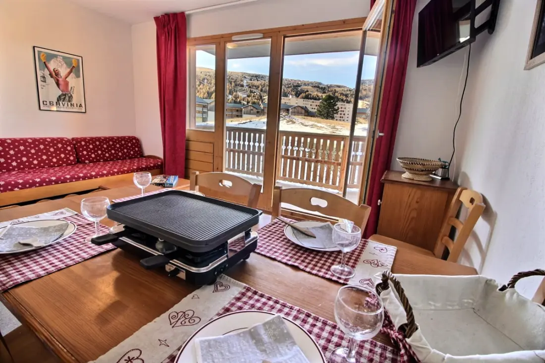 Appartement Lumineux Avec Balcon, Près Des Pistes