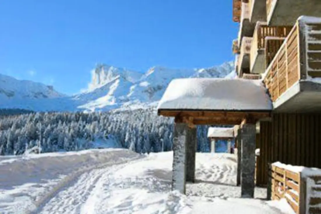 Appartement Lumineux Avec Balcon, Près Des Pistes