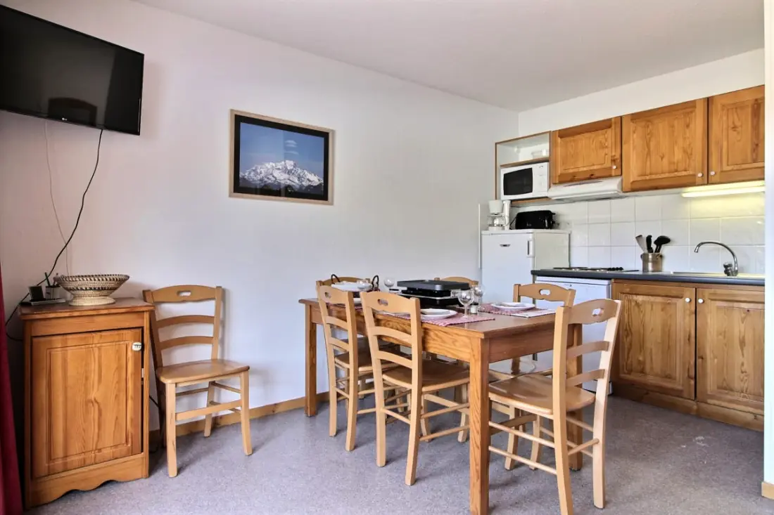 Appartement Lumineux Avec Balcon, Près Des Pistes