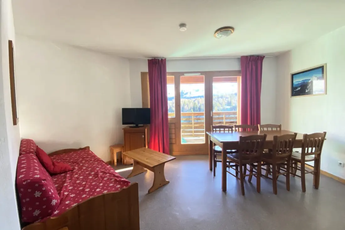 Appartement Avec Balcon Offrant Une Superbe Vue
