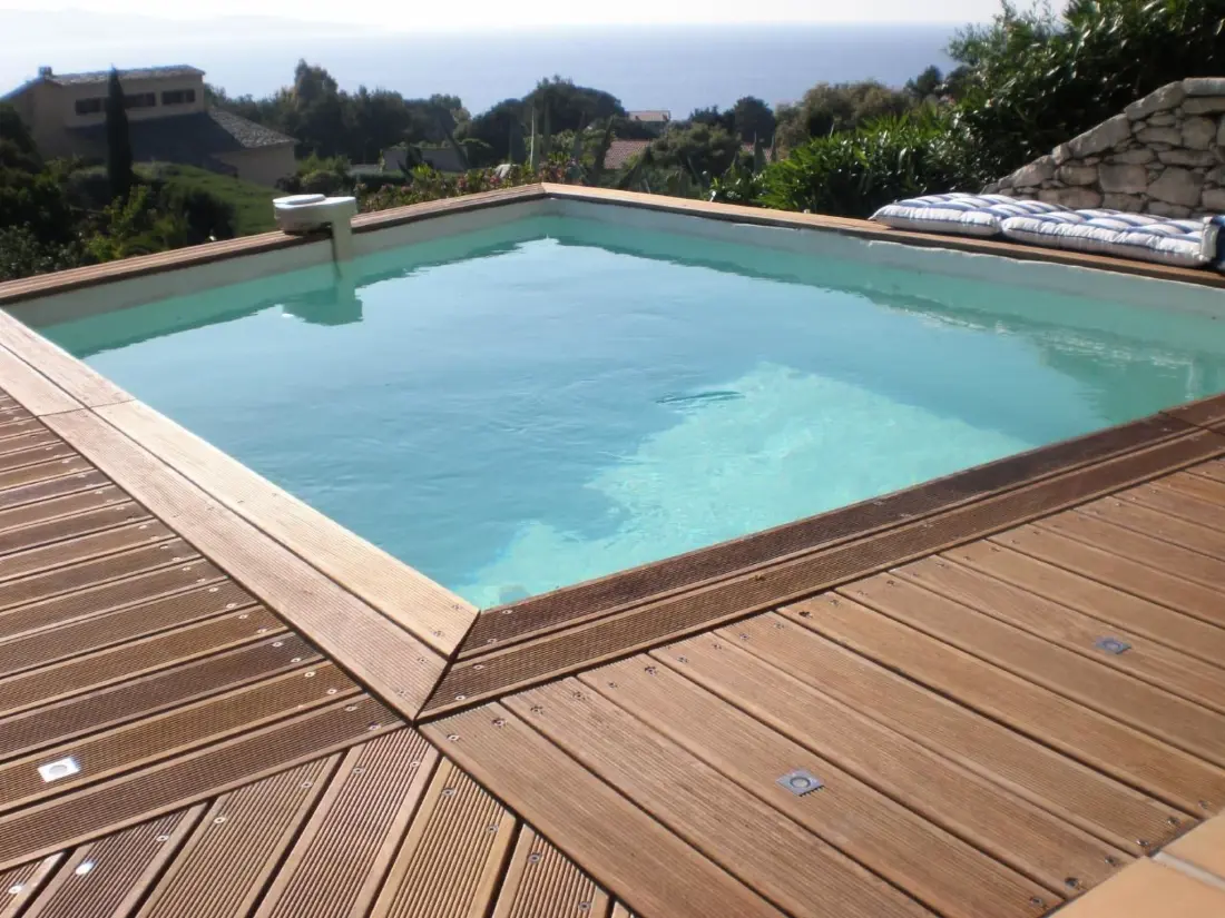 Résidence Pont de bateau, Meerblick mit privatem Pool
